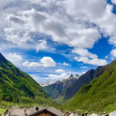 Finestra Sulle Alpi Orobie Apartman
