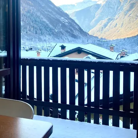 Finestra Sulle Alpi Orobie Valbondione